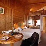 Hotel Les Sherpas 4*