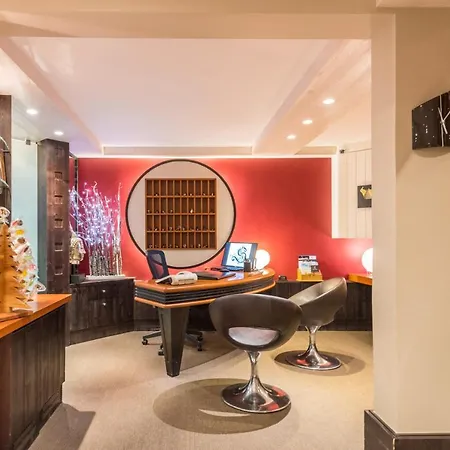 Les Sherpas Hotel